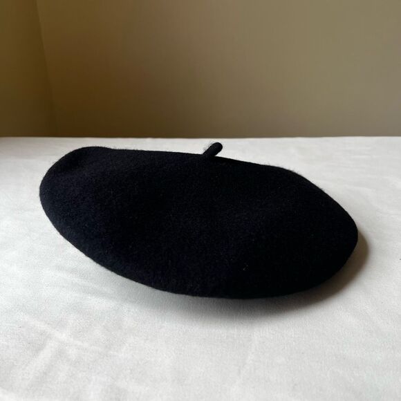 Vintage Wool Beret Hat Black 100% Wool Made in Czech Republic French Style S/M - Picture 9 of 10